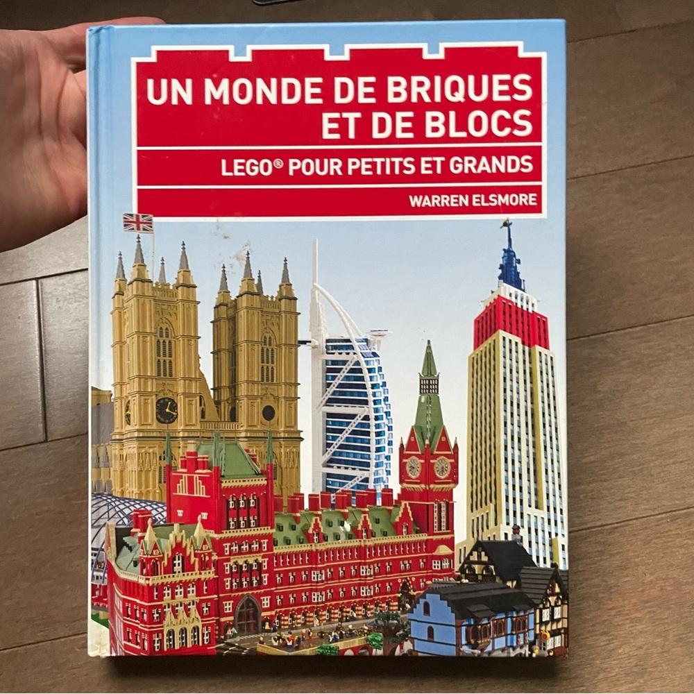 LEGO Architecture Wonders Book - Red, Blue, Tan